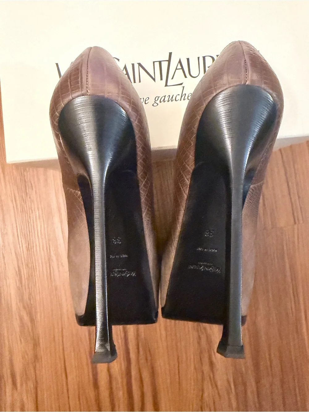 YSL Saint Laurent Brown Croc-Embossed Leather Platform Tribtoo Pumps 38 - Picture 7 of 10